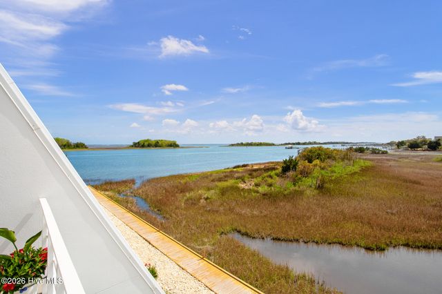 5410 Marina Club Drive, Wilmington, NC 28409