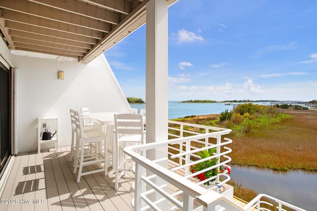 5410 Marina Club Drive, Wilmington, NC 28409