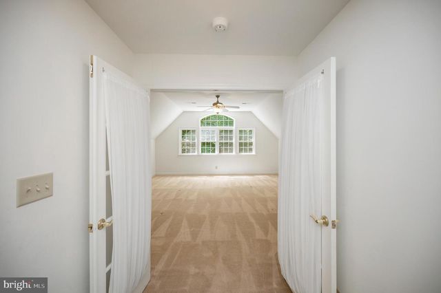 909 EASTOVER PKWY, Locust Grove, VA 22508