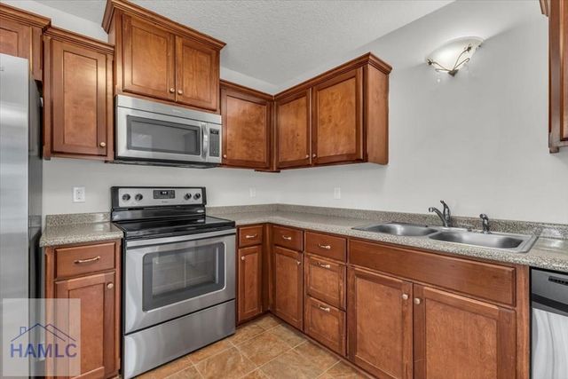 622 Piedmont Avenue, Hinesville, GA 31313