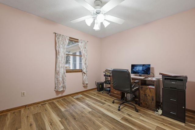 712 Dogwood Court SW, Demotte, IN 46310