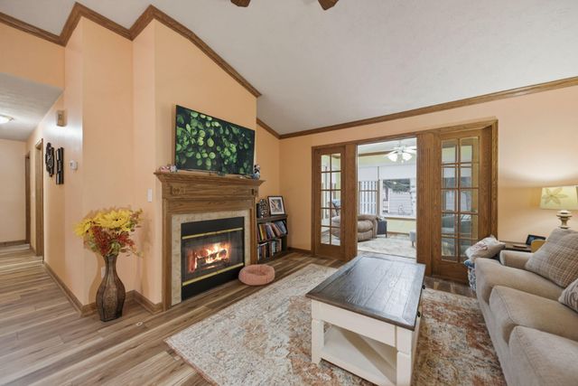 712 Dogwood Court SW, Demotte, IN 46310