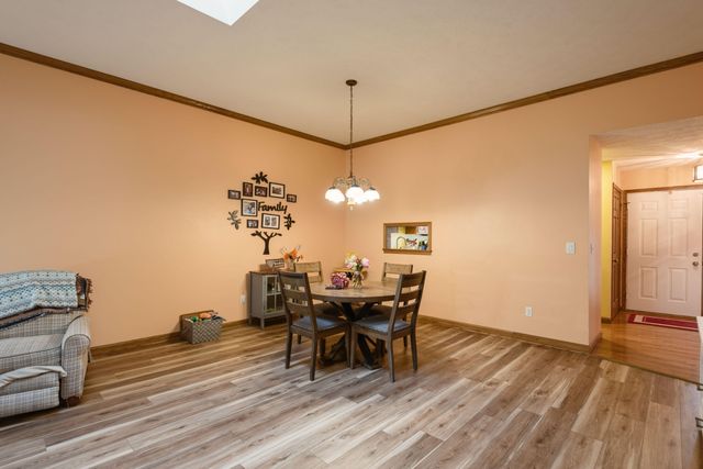 712 Dogwood Court SW, Demotte, IN 46310