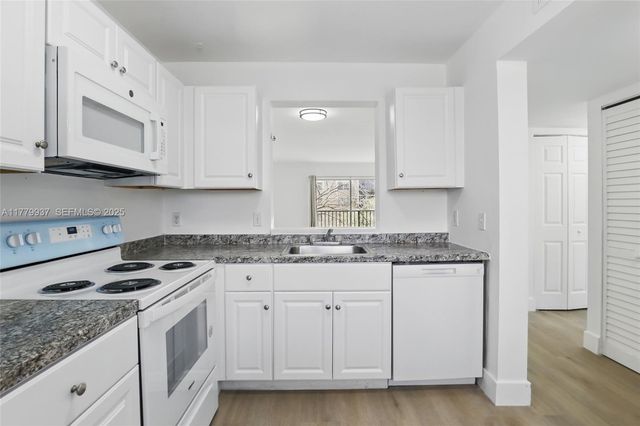 8540 N Sherman Circle 408, Miramar, FL 33025