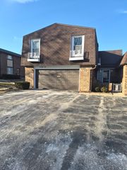 18W100 16th Street, Villa Park, IL 60181