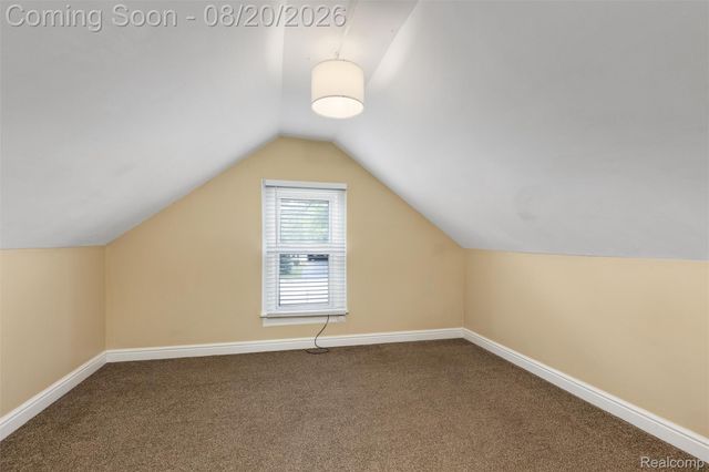 4465 S Center Road, Burton, MI 48519