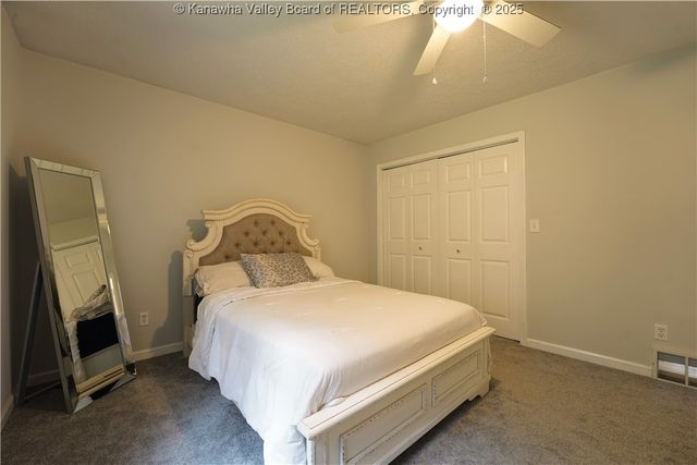 7 Good Dog Road, Charleston, WV 25312