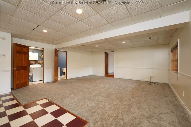 7 Good Dog Road, Charleston, WV 25312