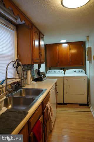 509 E MOLER AVE, Martinsburg, WV 25404