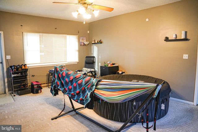 509 E MOLER AVE, Martinsburg, WV 25404