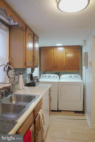 509 E MOLER AVE, Martinsburg, WV 25404