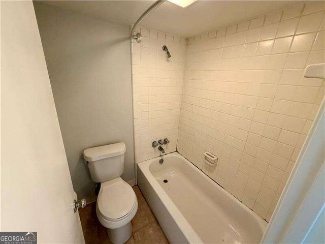 77 Adrian Place NW, Atlanta, GA 30327