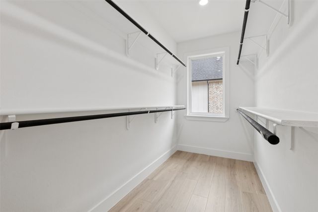 1000 W 10th Street, Dallas, TX 75208
