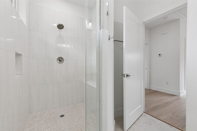 1000 W 10th Street, Dallas, TX 75208