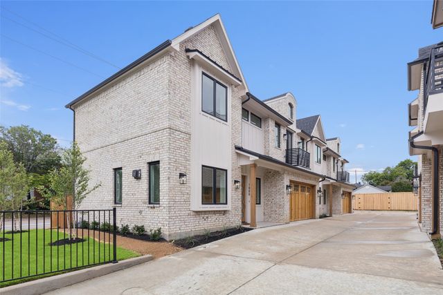 1000 W 10th Street, Dallas, TX 75208