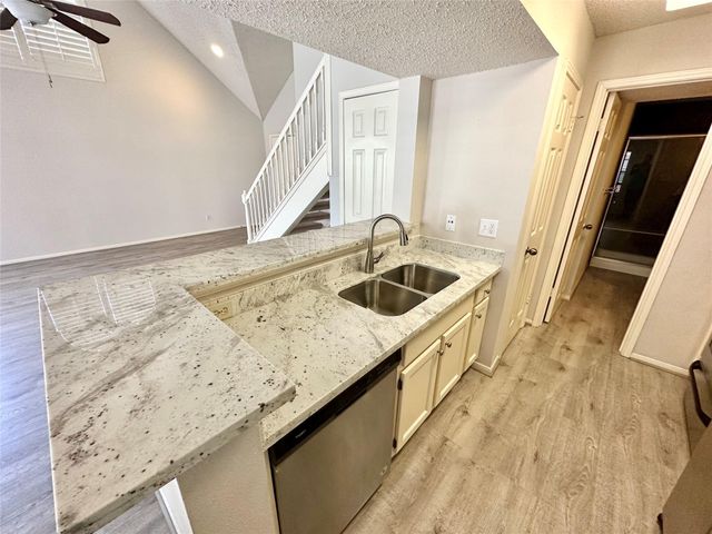 2300 Old Spanish Trail 2081, Houston, TX 77054