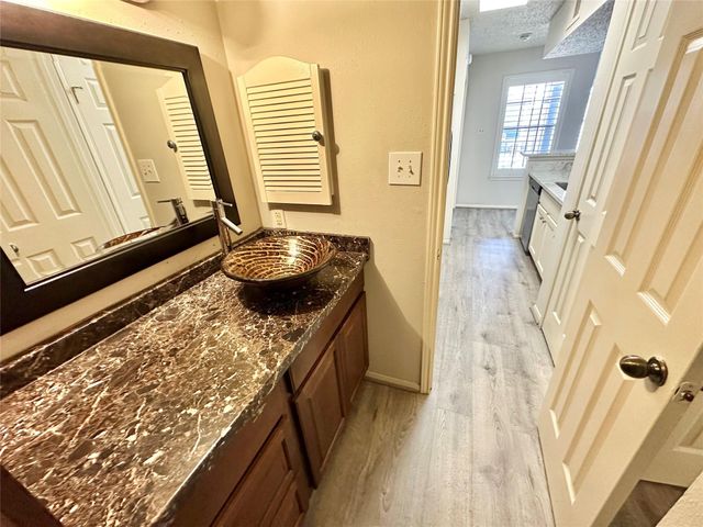 2300 Old Spanish Trail 2081, Houston, TX 77054