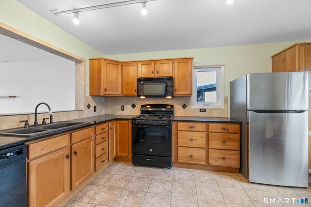 2 Mansfield Grove Road APT 362, East Haven, CT 06512