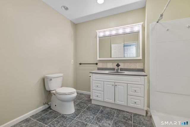 2 Mansfield Grove Road APT 362, East Haven, CT 06512