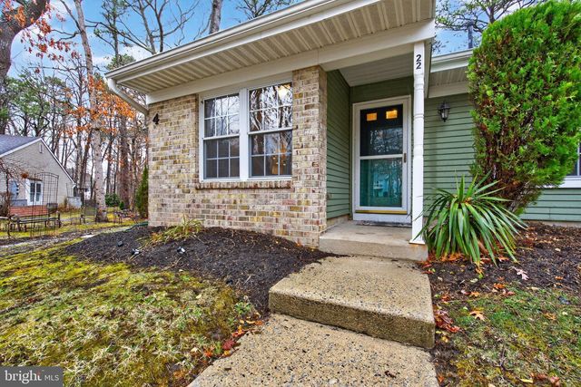 22 CLUB PL, Absecon, NJ 08205