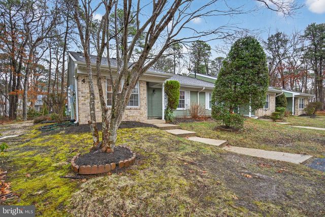 22 CLUB PL, Absecon, NJ 08205