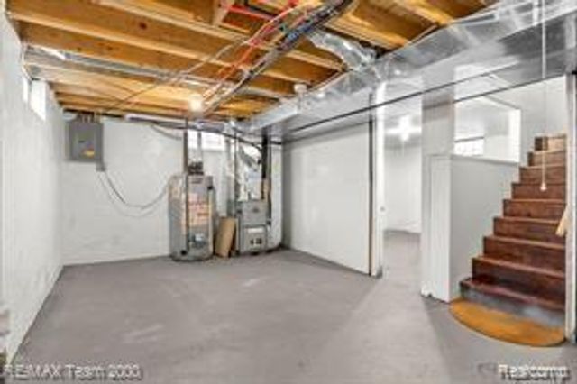 2829 BENNETT Street, Dearborn, MI 48124