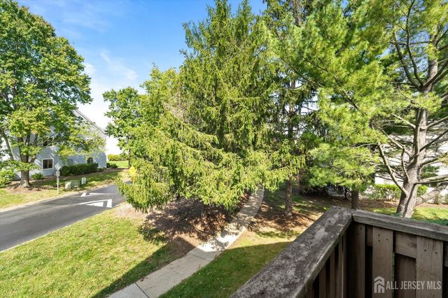 602 Aspen Drive, Plainsboro, NJ 08536