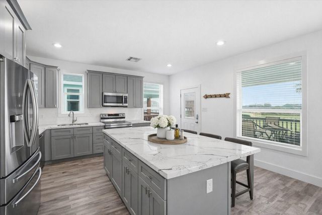 4025 A Vista Boulevard, Galveston, TX 77554