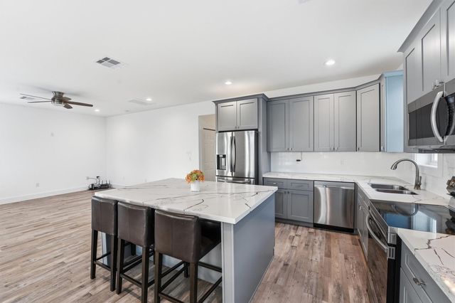 4025 A Vista Boulevard, Galveston, TX 77554