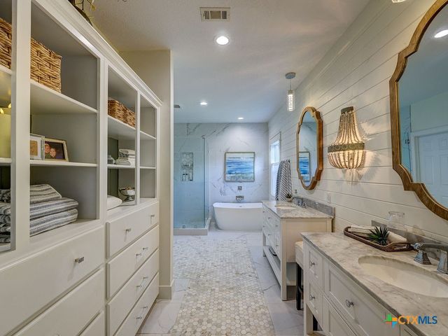 400 Royal View Road, Salado, TX 76571