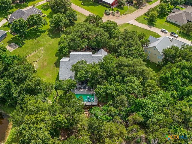 400 Royal View Road, Salado, TX 76571