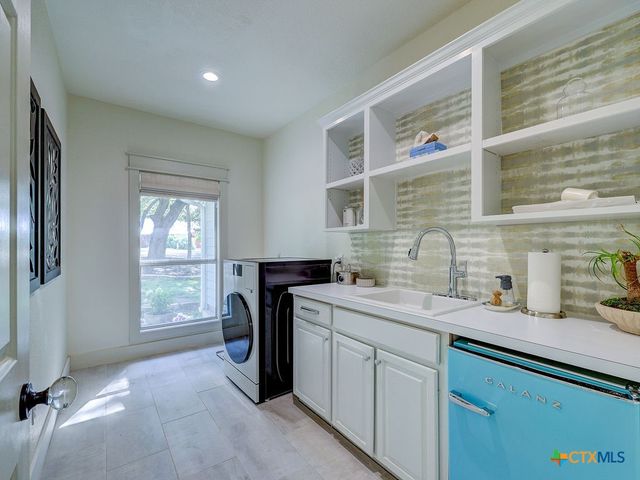 400 Royal View Road, Salado, TX 76571