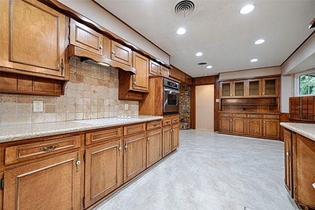 1013 Mountain Terrace, Hurst, TX 76053
