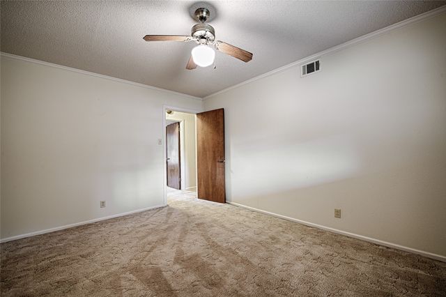 1013 Mountain Terrace, Hurst, TX 76053