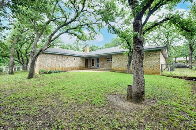 1013 Mountain Terrace, Hurst, TX 76053