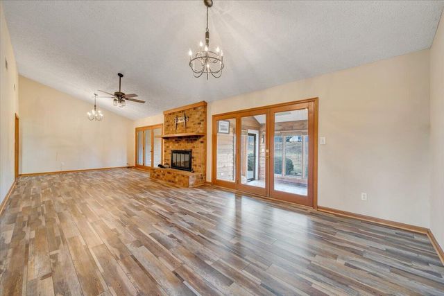 112 Donegal LN, Bedford, VA 24523