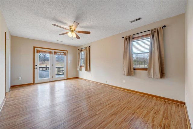 112 Donegal LN, Bedford, VA 24523