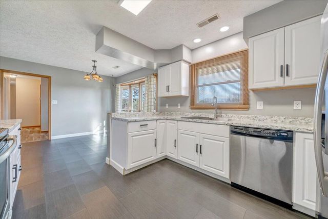 112 Donegal LN, Bedford, VA 24523