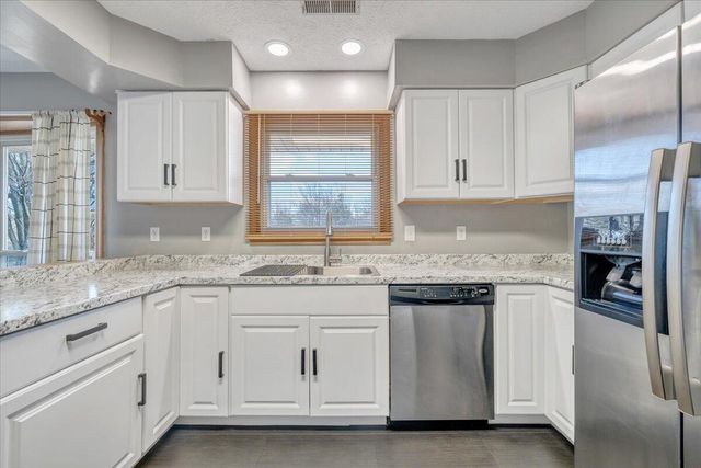 112 Donegal LN, Bedford, VA 24523