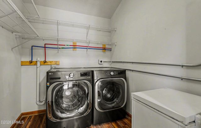 8 Factory Creek Road, Beaufort, SC 29907