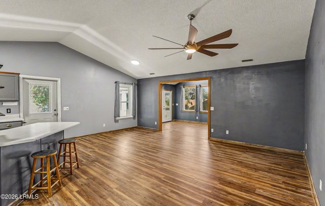 8 Factory Creek Road, Beaufort, SC 29907