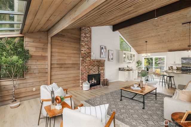 11331 NE 129th Street, Kirkland, WA 98034