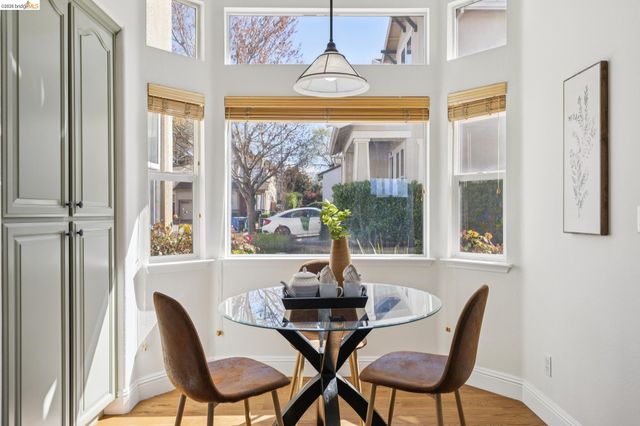 548 Gabriel Ct, Walnut Creek, CA 94597