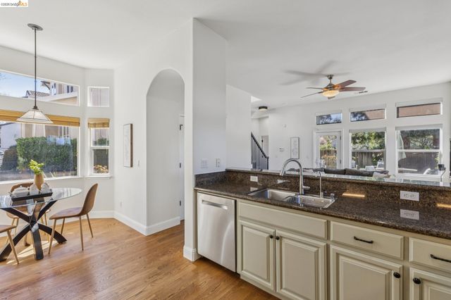 548 Gabriel Ct, Walnut Creek, CA 94597