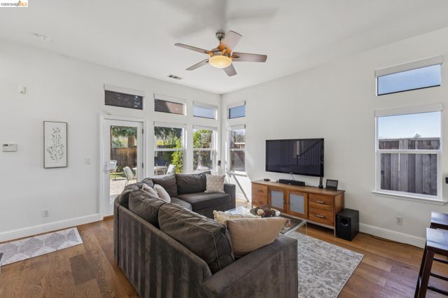 548 Gabriel Ct, Walnut Creek, CA 94597