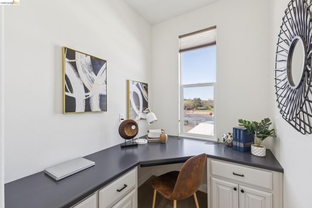 548 Gabriel Ct, Walnut Creek, CA 94597