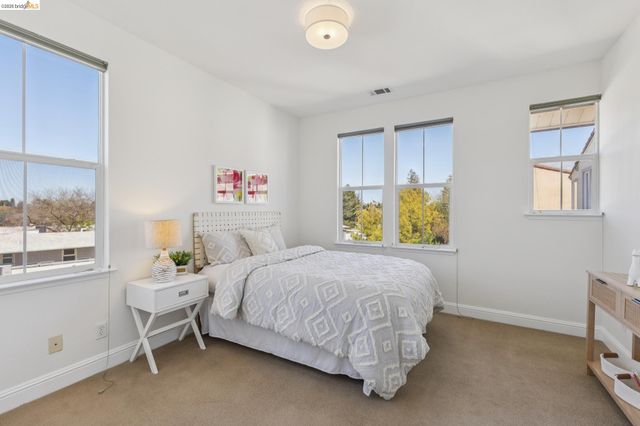 548 Gabriel Ct, Walnut Creek, CA 94597