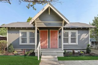 2821 Gladstone Drive, Dallas, TX 75211