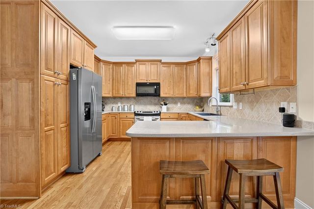8704 Invershield Court, Oak Ridge, NC 27310