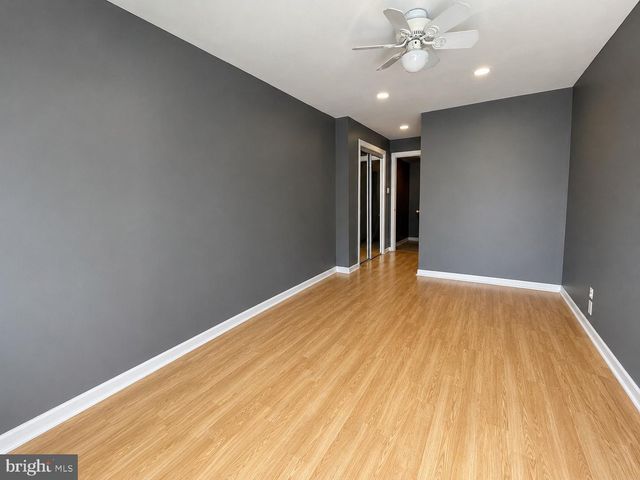 2034 S 3RD ST, Philadelphia, PA 19148